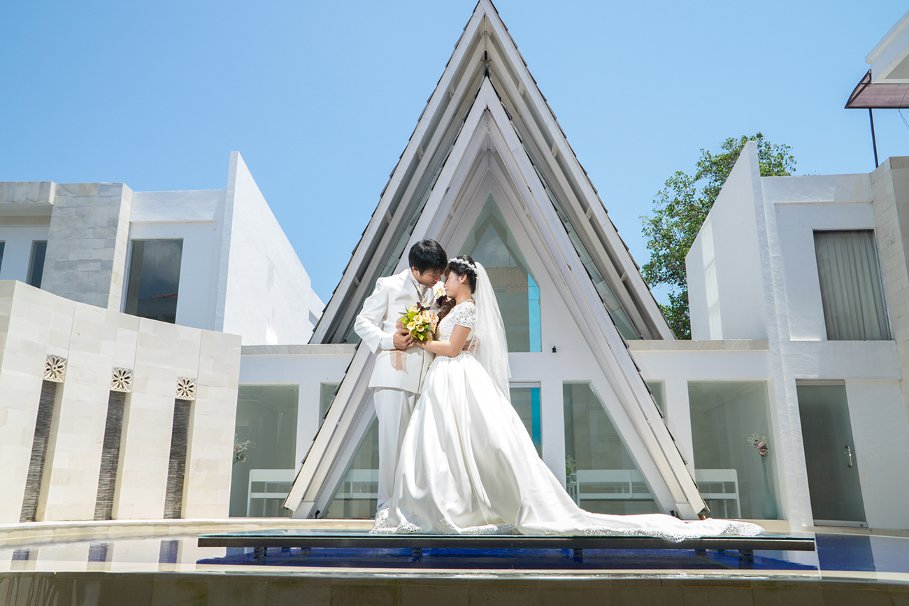 Venue spaces at Amanda Chapel with tropical gardens in seminyak