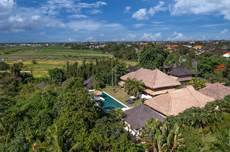 Gardens and open pavilions at Chalina Estate, Pererenan