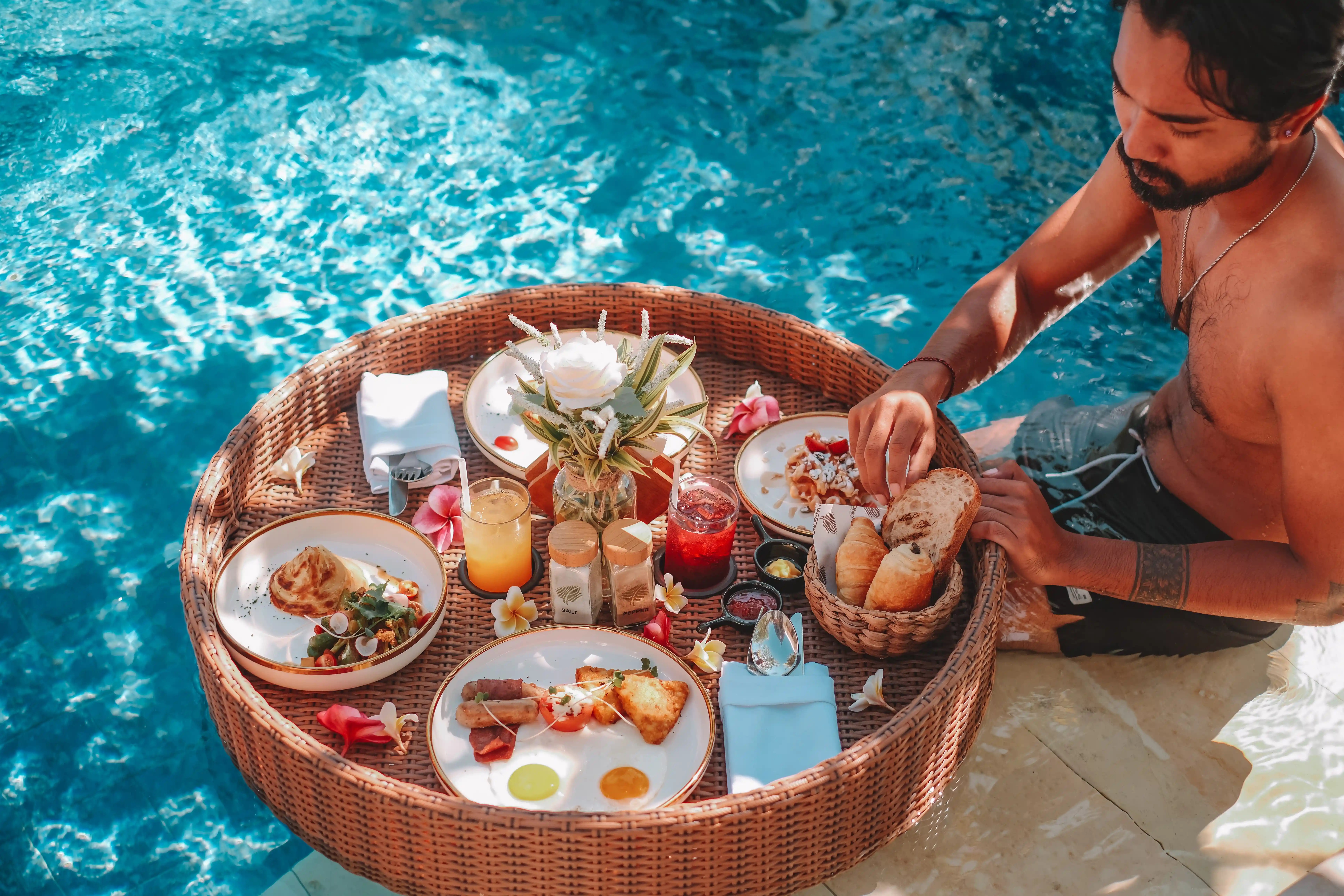 Guest activities at Harsono Boutique Resort in Batubulan