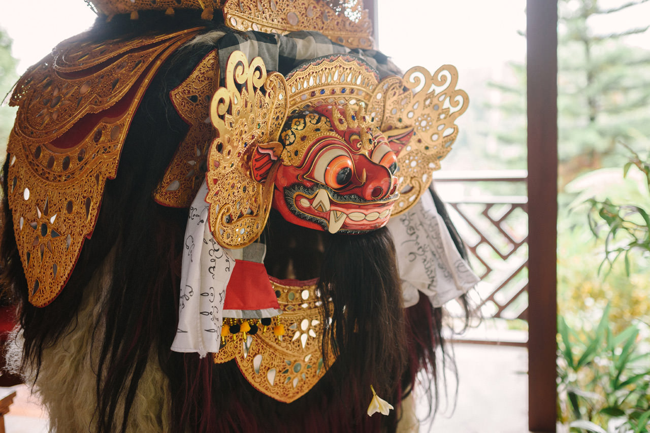 Couple ceremony moment at Kupu Kupu Barong overlooking the Ayung River valley, Ubud