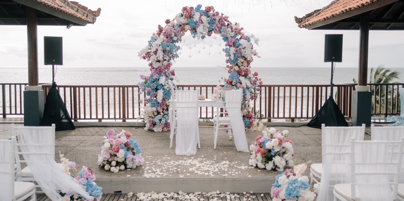 Venue spaces at Mercure Kuta Bali with tropical gardens in seminyak
