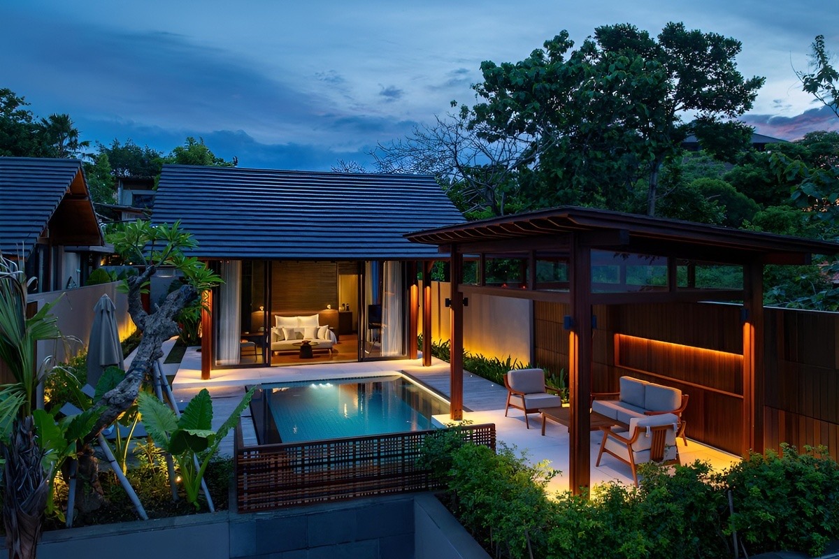 Radisson Blu Bali Uluwatu's clifftop pool and ocean-view setting in Pecatu, Bali