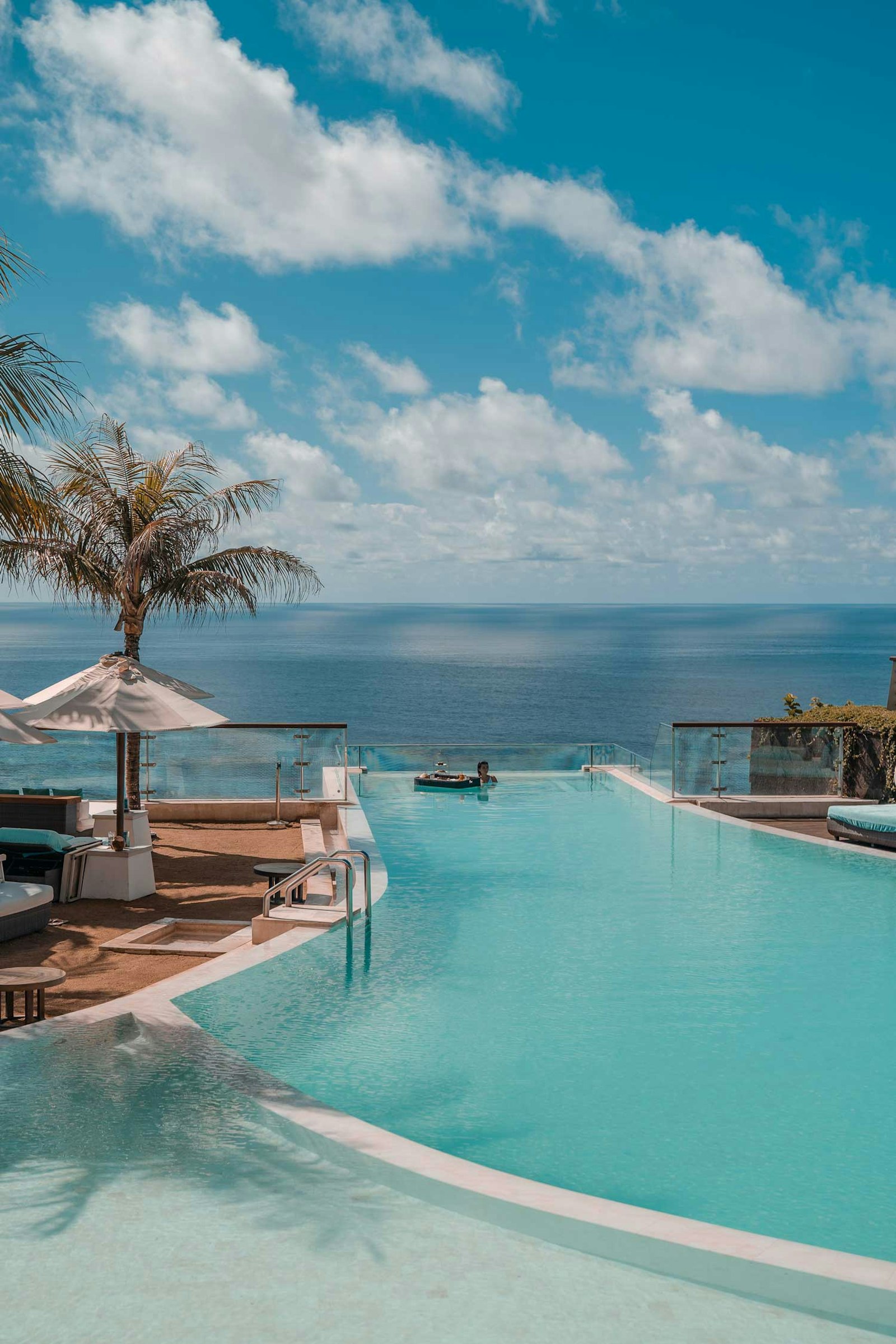 The Edge villa and pool on the Uluwatu clifftop above the Indian Ocean