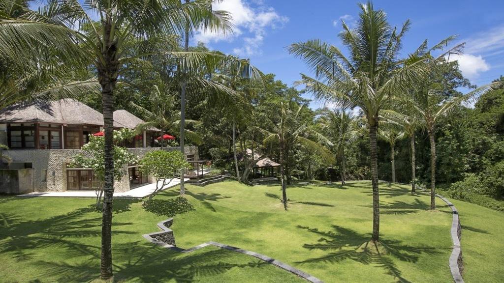 Garden and exterior view of The Sanctuary Bali's pavilions