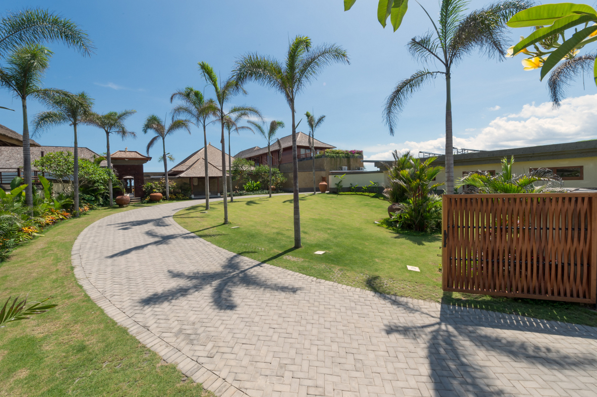 Entrance to Villa Bayu Gita Beachfront