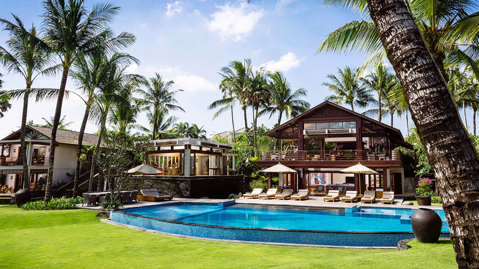 Villa Semarapura and its beachfront lawn facing Cemagi Beach in Seseh, near Canggu