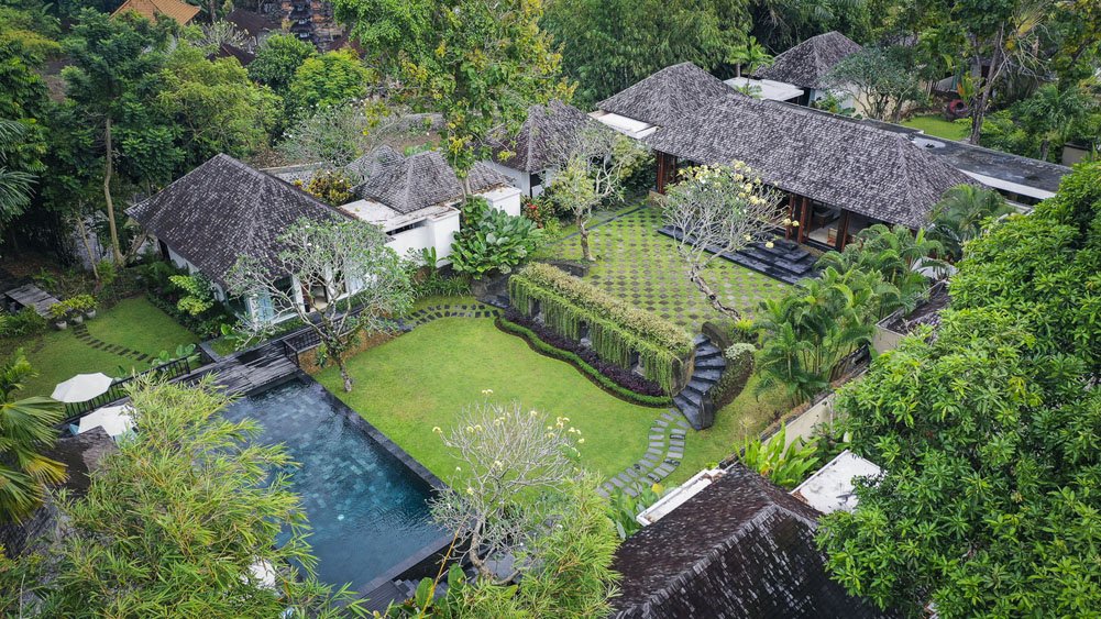 Garden and pavilion overview at Villa Simona Oasis, surrounded by rice terraces and jungle